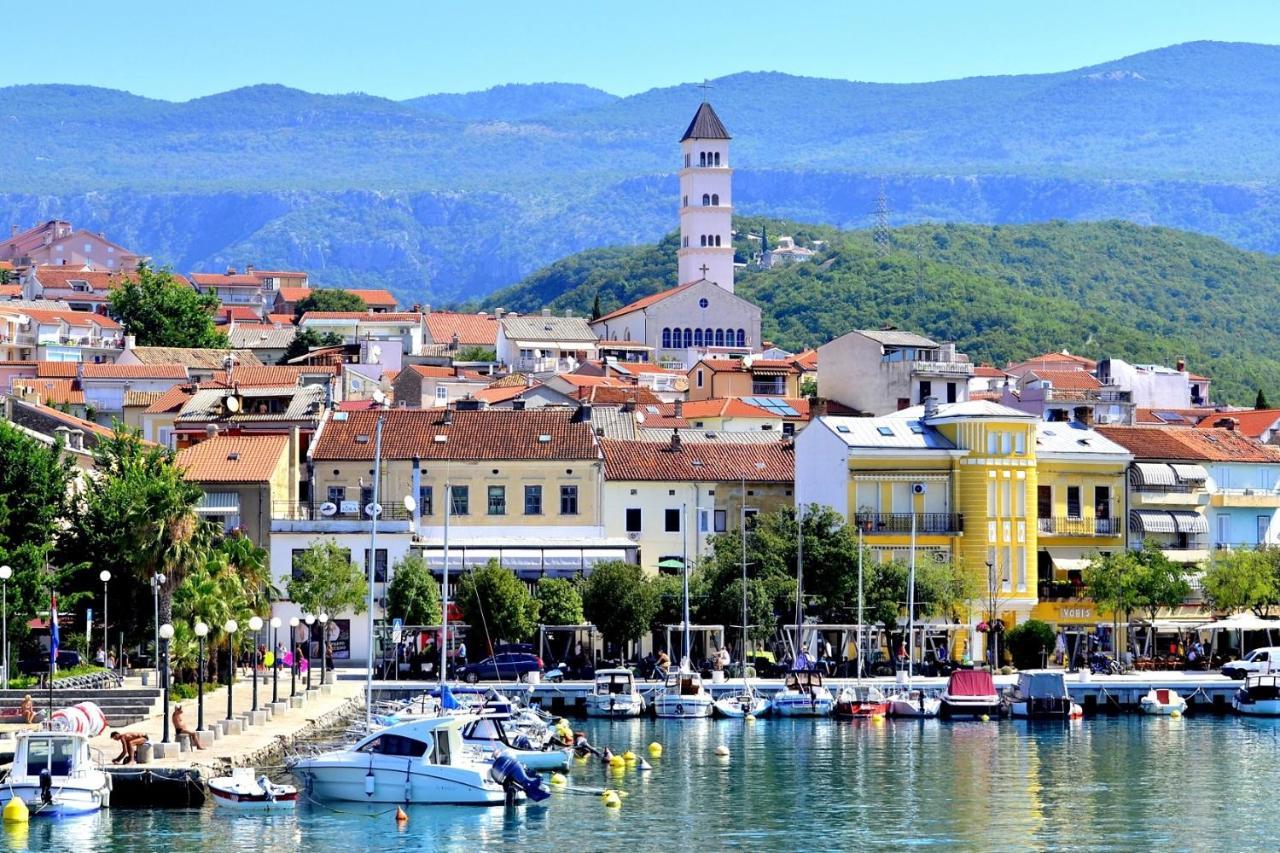 Apartments With A Parking Space Crikvenica - 12592 Exterior foto