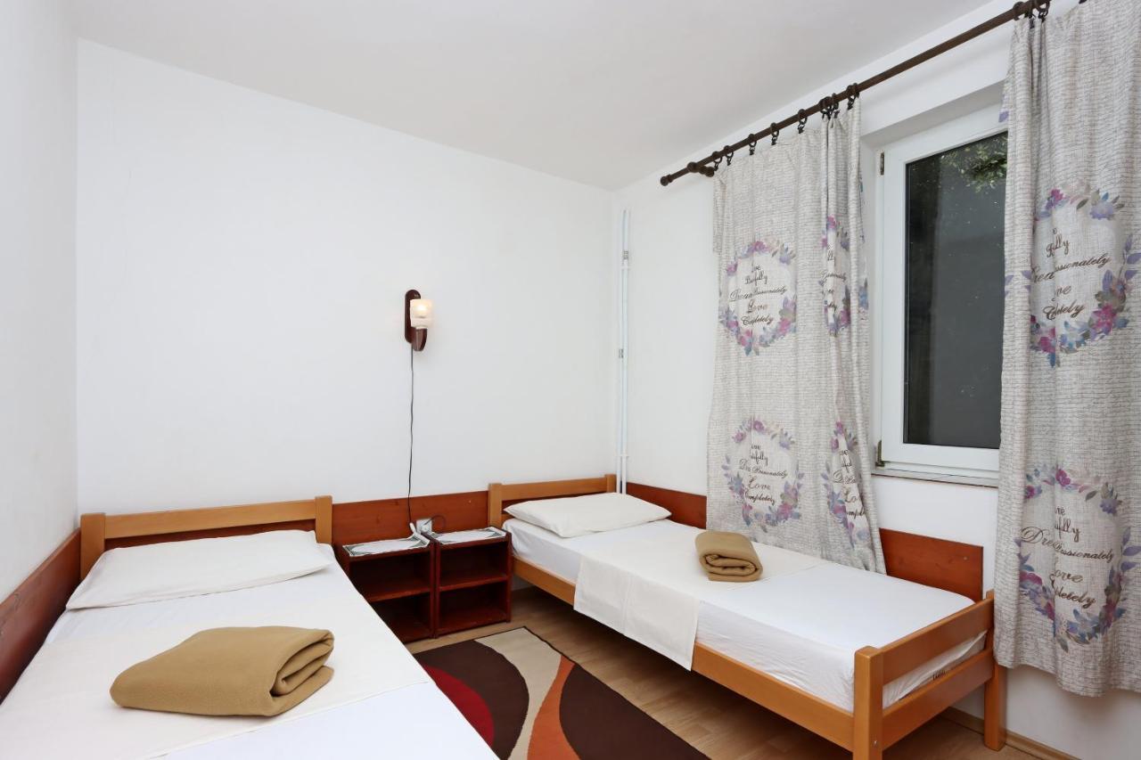 Apartments With A Parking Space Crikvenica - 12592 Exterior foto